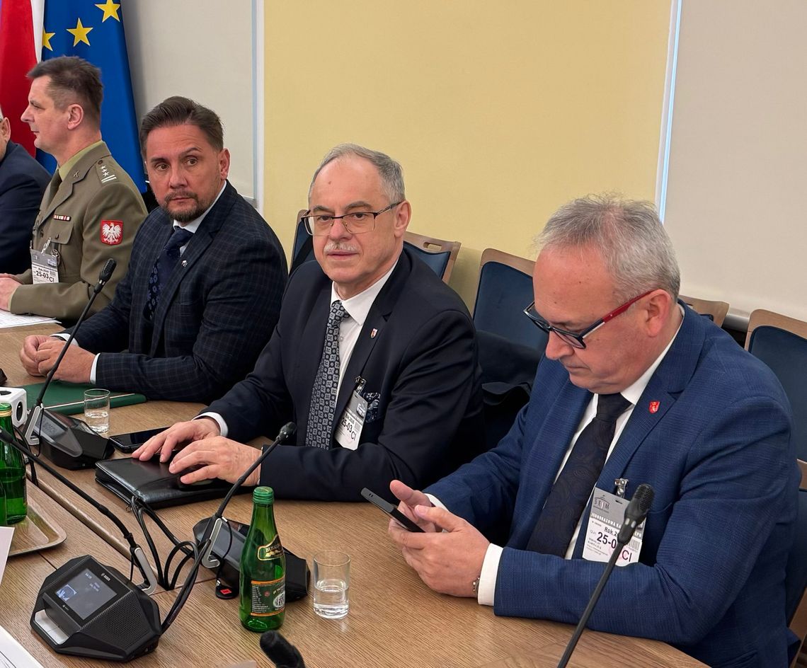 Niepokojące wieści z Warszawy. Co dalej z drogami i koleją na północnym wschodzie?