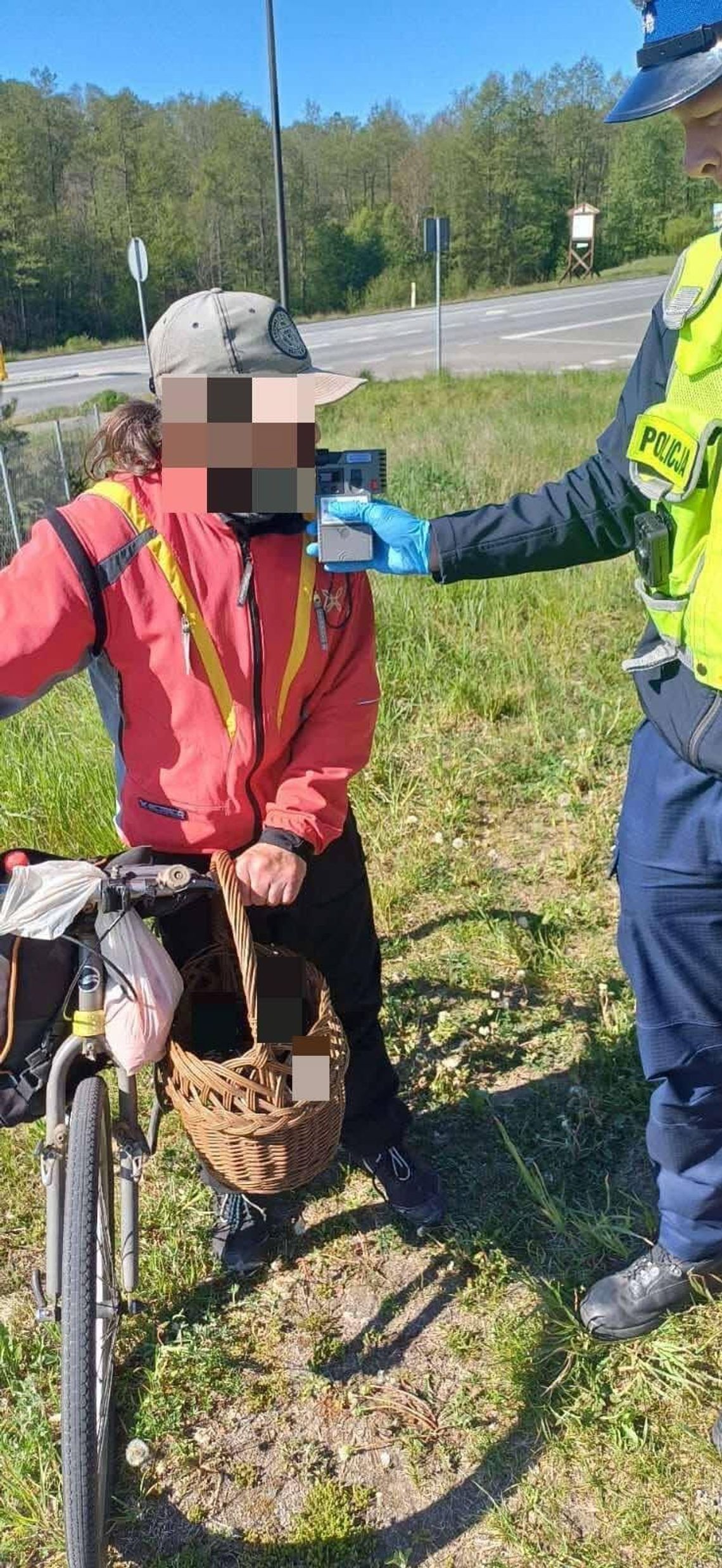 Nietrzeźwy rowerzysta ukarany mandatem 2500 zł 🚲🍻💸