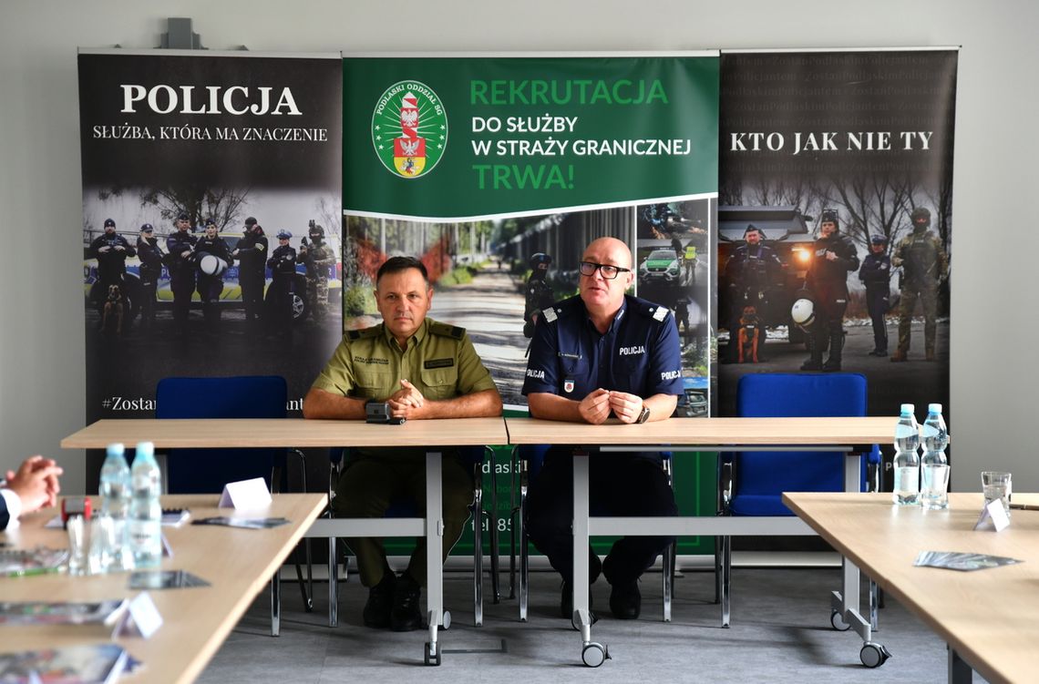 👮♂️ Nowe klasy mundurowe w Podlaskiem – rusza kształcenie przyszłych funkcjonariuszy! 👮♂️ Nowe klasy mundurowe w Podlaskiem – rusza kształcenie przyszłych funkcjonariuszy!