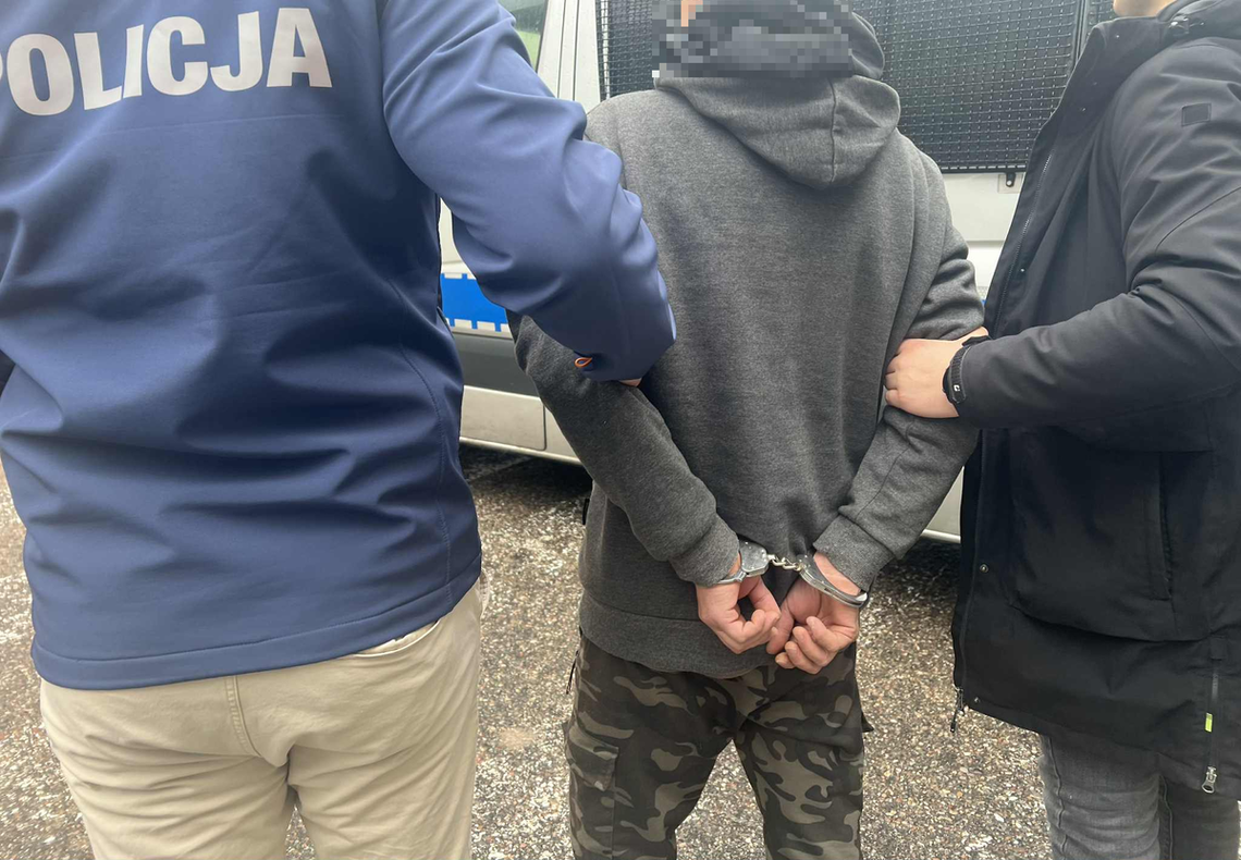 Obywatelskie zatrzymanie nietrzeźwego kierowcy z dożywotnim zakazem prowadzenia pojazdów Obywatelskie zatrzymanie nietrzeźwego kierowcy z dożywotnim zakazem prowadzenia pojazdów