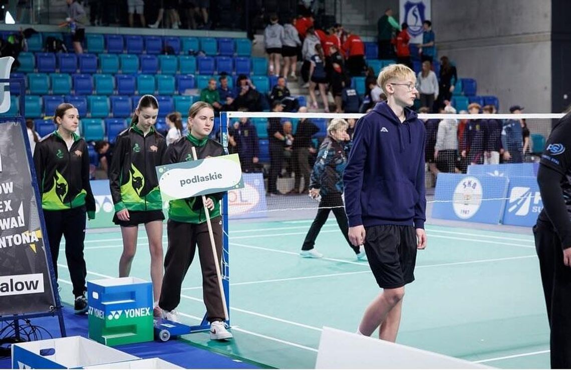🏸 Ogólnopolska Olimpiada Młodzieży w badmintonie rozpoczęta w Suwałkach!