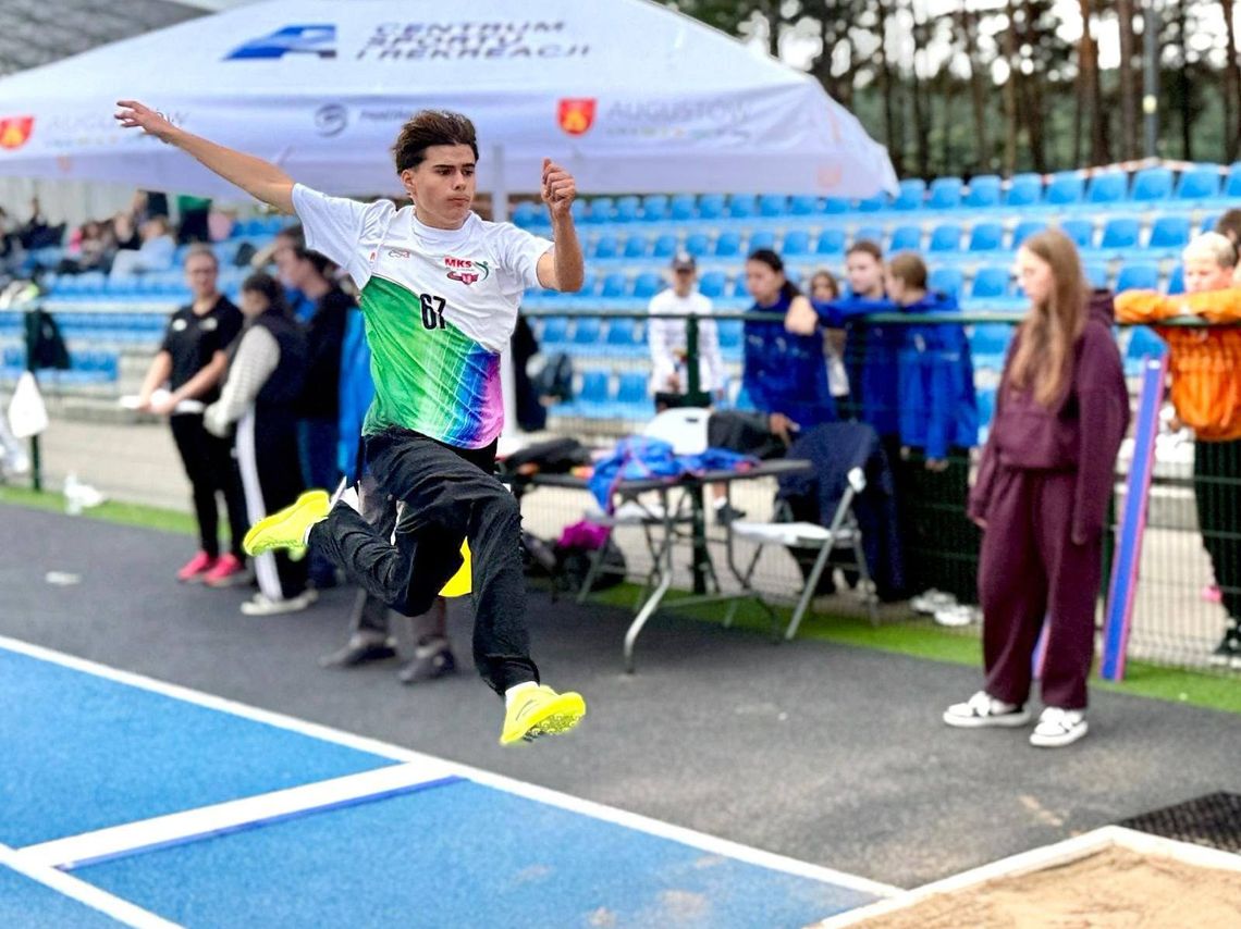 Około 400 młodych sportowców rywalizuje w Augustowie. Rozpoczął się Mityng Wakacyjny Około 400 młodych sportowców rywalizuje w Augustowie. Rozpoczął się Mityng Wakacyjny