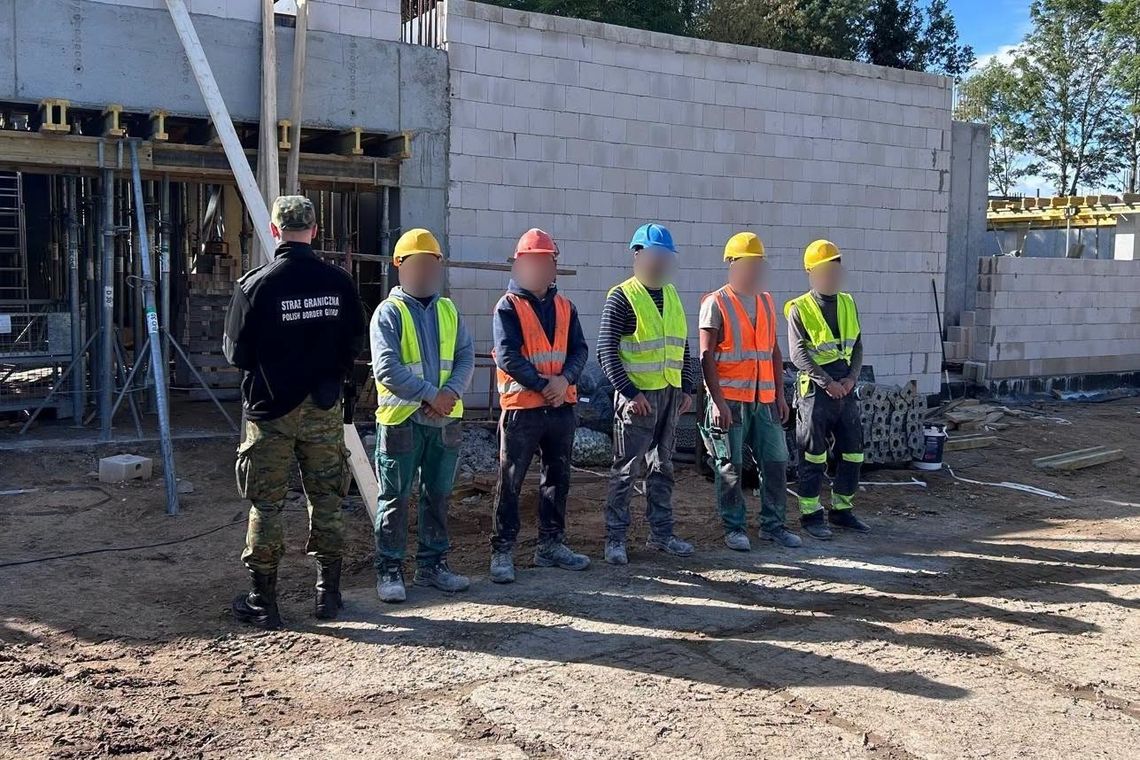 Pięciu obywateli Uzbekistanu zatrzymanych w powiecie suwalskim. Pracowali bez wymaganych zezwoleń