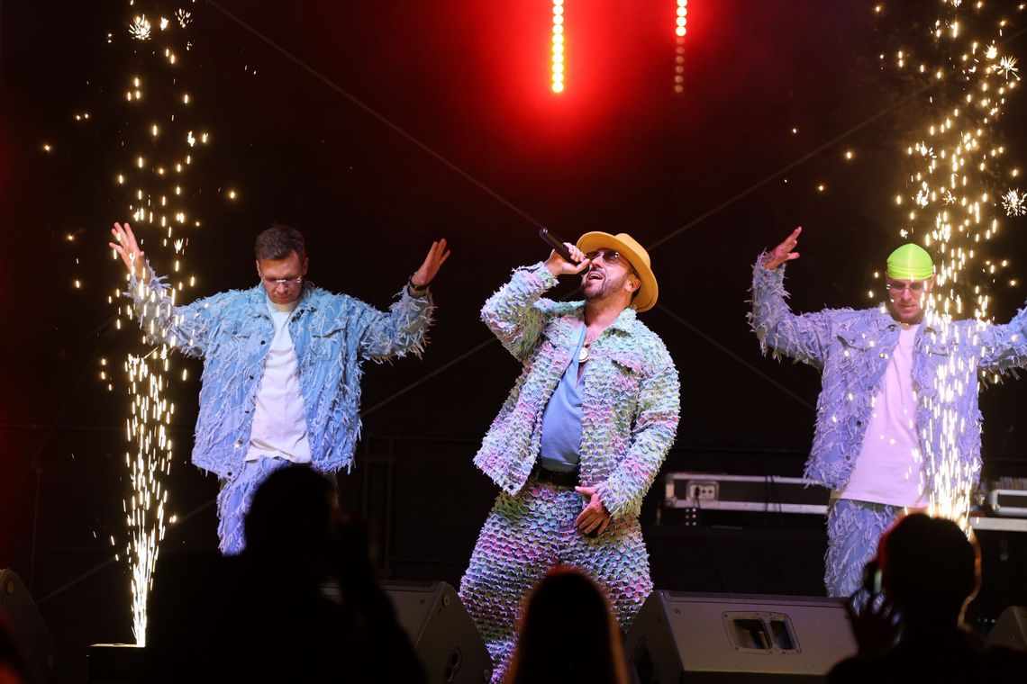 🎉 Piknik Rodzinny w Smażalni Ryb za nami – BOYS rozgrzał publiczność, a uczestnicy wsparli szczytny cel 💙