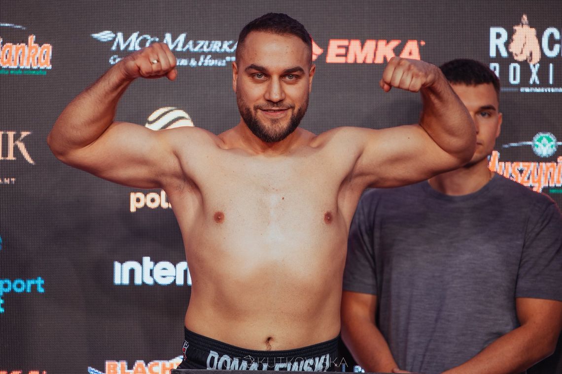 🥊 Pochodzący z Suwałk Adrian Domalewski gotowy na kolejny pojedynek – Babilon Boxing Show już dziś wieczorem! 🥊 Pochodzący z Suwałk Adrian Domalewski gotowy na kolejny pojedynek – Babilon Boxing Show już dziś wieczorem!