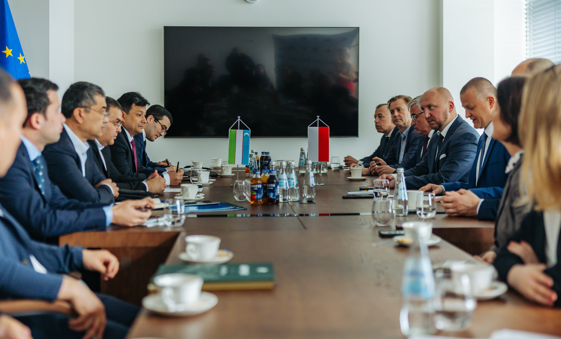 Podlascy przedsiębiorcy szukają nowych rynków. Spotkanie z ambasadorem Uzbekistanu w Białymstoku Podlascy przedsiębiorcy szukają nowych rynków. Spotkanie z ambasadorem Uzbekistanu w Białymstoku