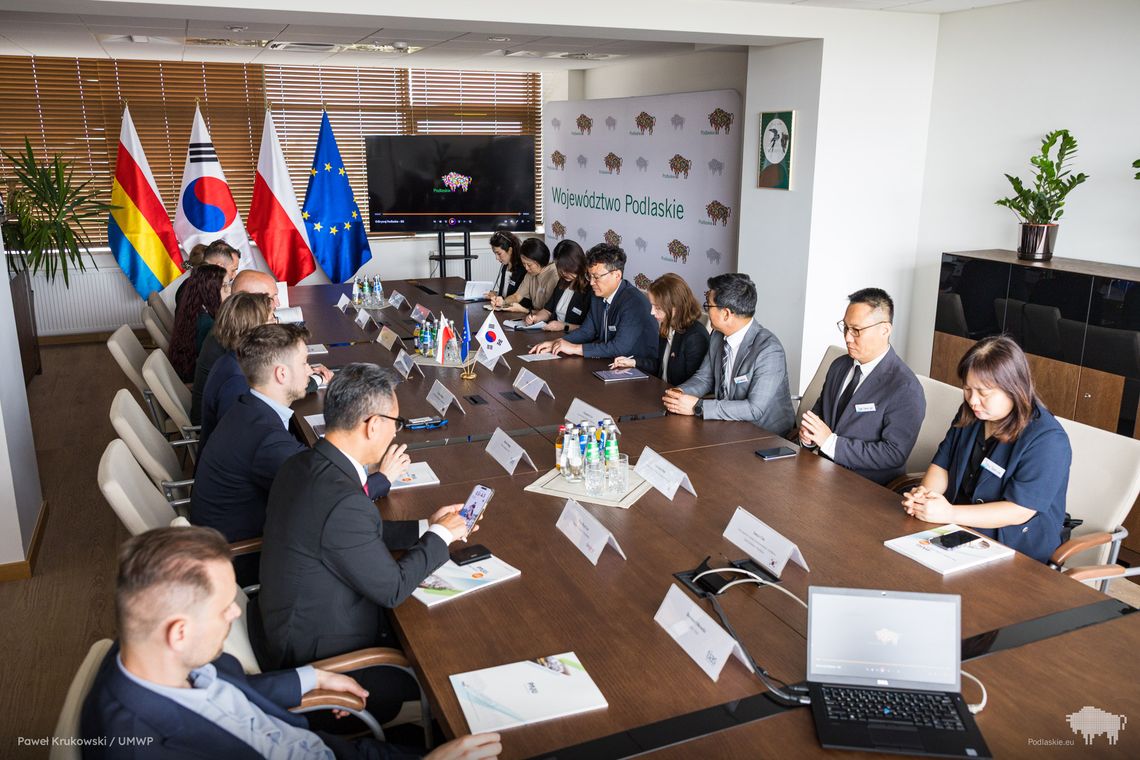 🤝 Podlaskie i Korea Południowa zacieśniają relacje! Pierwszy krok do współpracy z regionem Paju