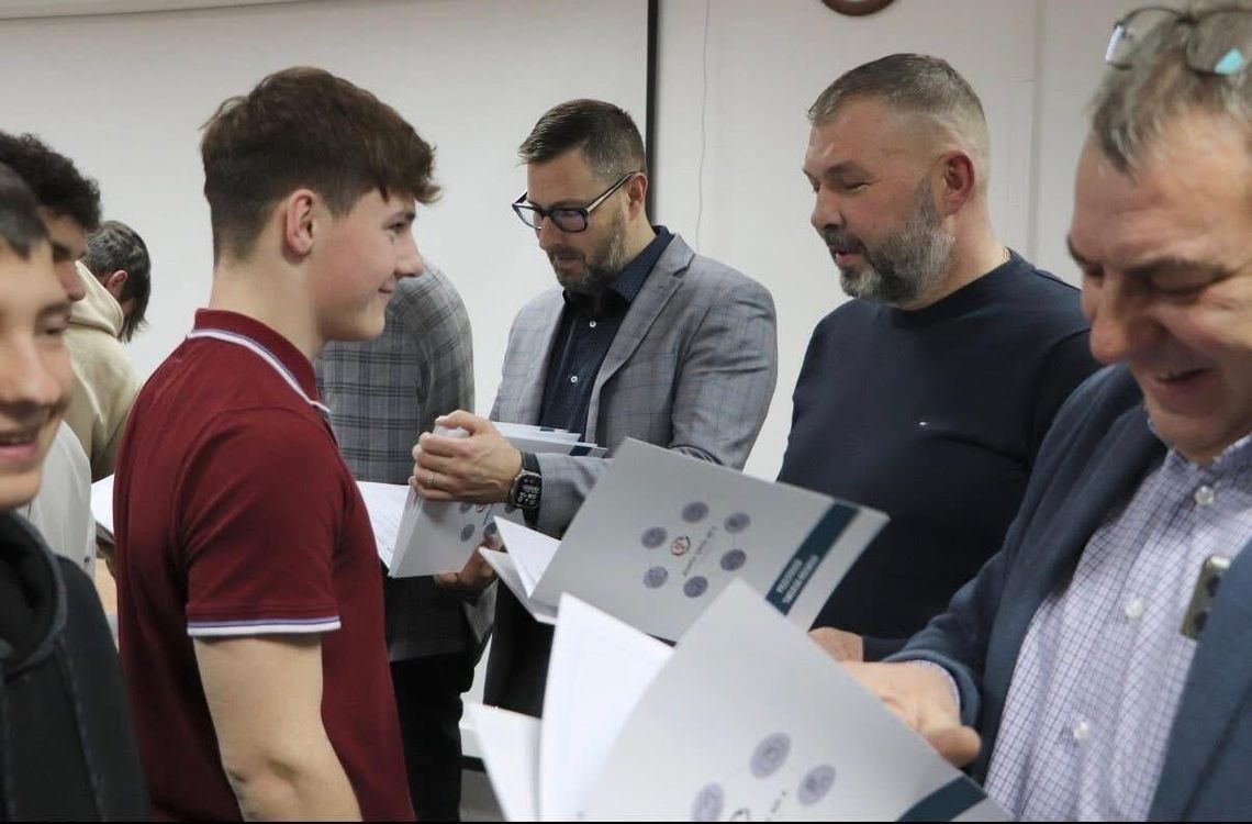 🎓💼 Podsumowanie I edycji płatnych staży uczniowskich! 🚀🤝 🎓💼 Podsumowanie I edycji płatnych staży uczniowskich! 🚀🤝