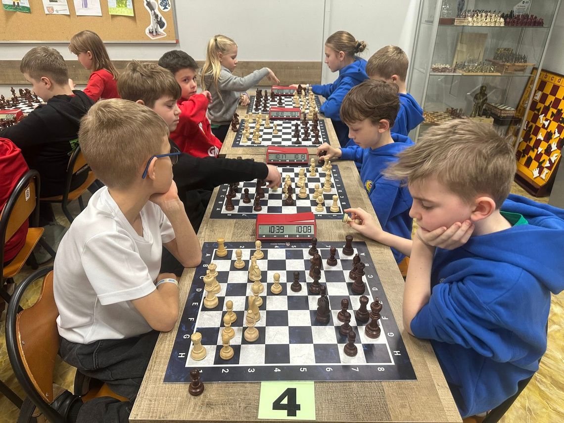 ♟️ PODWÓJNY BRĄZ W WOJEWÓDZTWIE! EMOCJONUJĄCY SZACHOWY WEEKEND KLUBU JAĆWIEŻ ♟️ ♟️ PODWÓJNY BRĄZ W WOJEWÓDZTWIE! EMOCJONUJĄCY SZACHOWY WEEKEND KLUBU JAĆWIEŻ ♟️