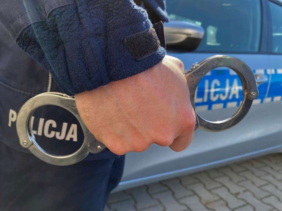 Policjanci zatrzymali poszukiwanego Europejskim Nakazem Aresztowania Policjanci zatrzymali poszukiwanego Europejskim Nakazem Aresztowania