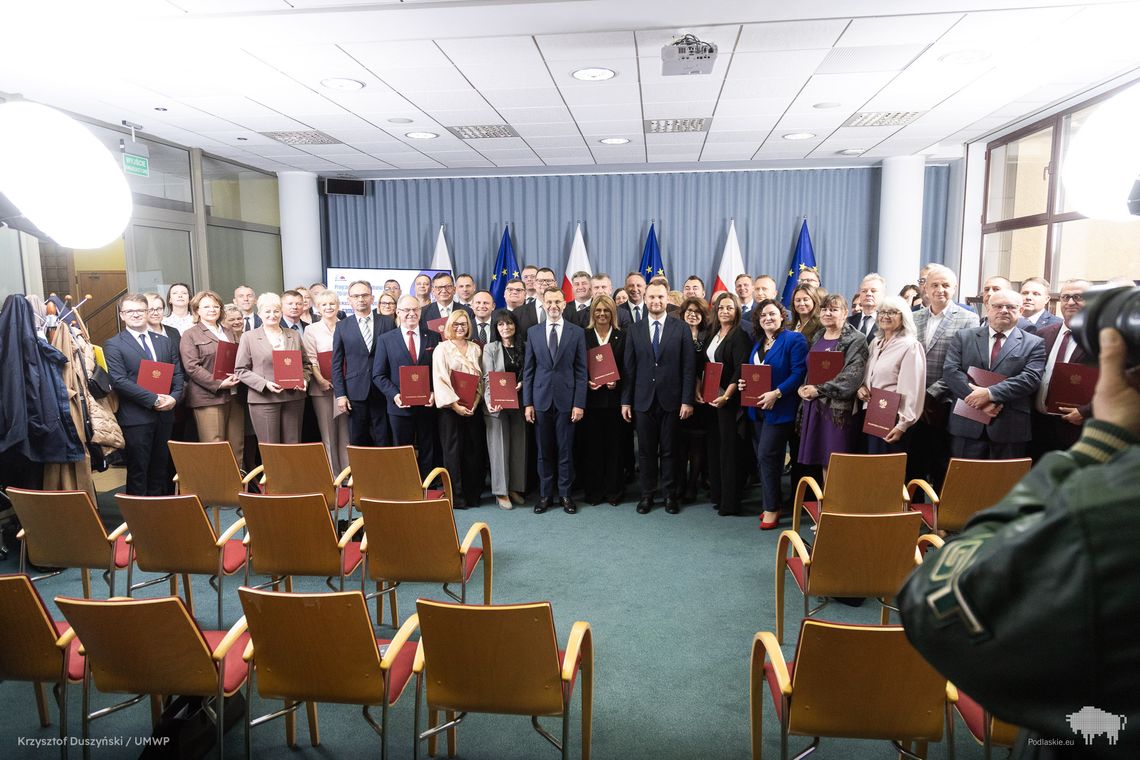 💰 Ponad 12 mln zł dla podlaskich samorządów na obronność i bezpieczeństwo! 🛡️🚒