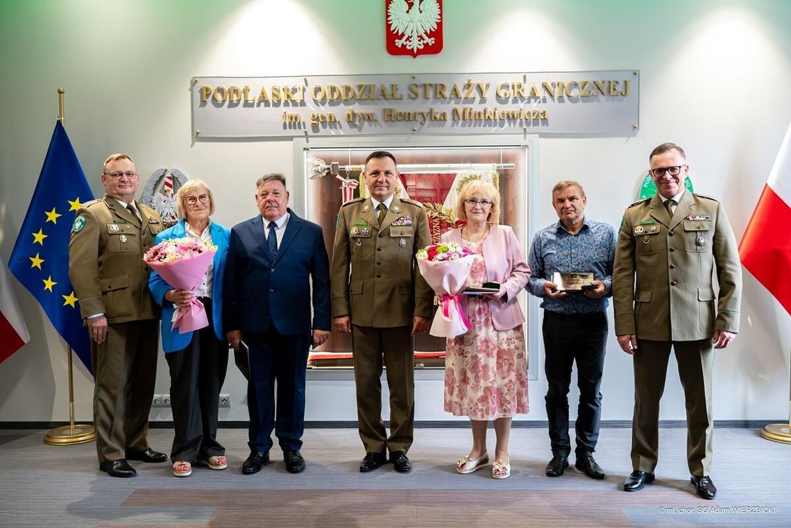 Pożegnanie pracowników Podlaskiego Oddziału Straży Granicznej. Czworo osób przeszło na emeryturę Pożegnanie pracowników Podlaskiego Oddziału Straży Granicznej. Czworo osób przeszło na emeryturę