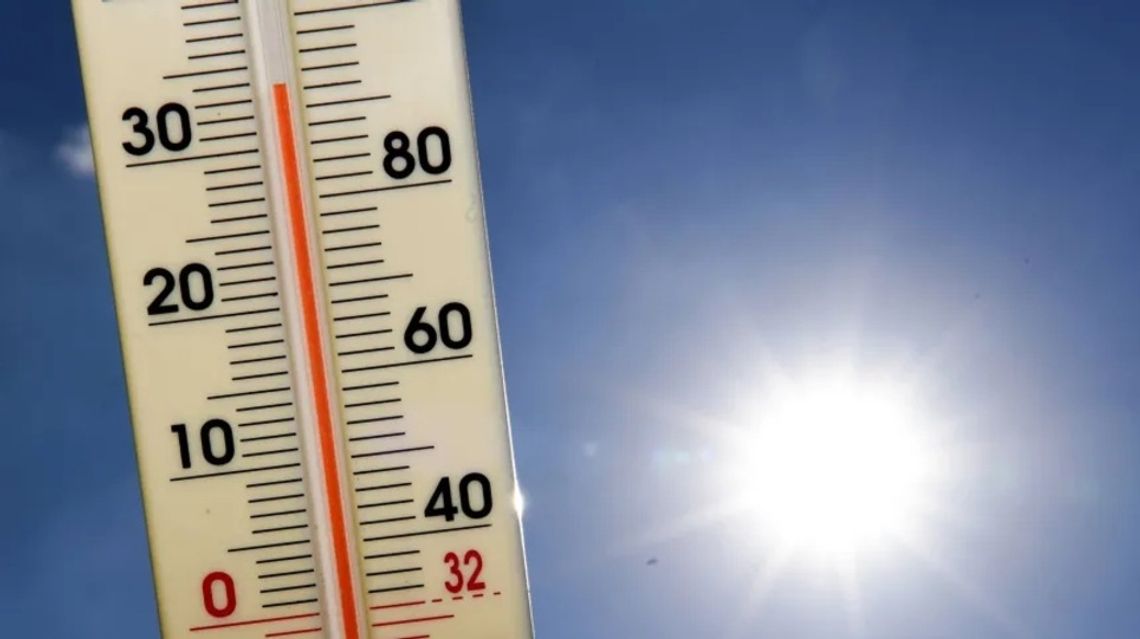 Praca podczas upałów. Od 2027 roku nowe obowiązki dla pracodawców i limity temperatur