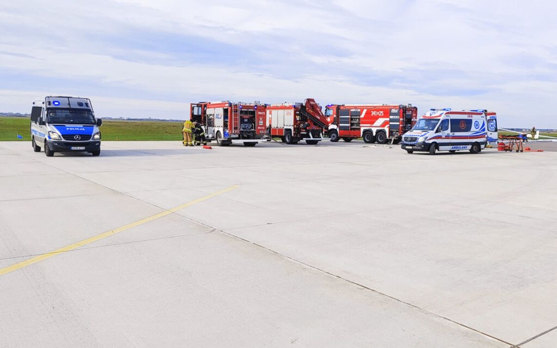 🚒 Praktyczne ćwiczenia służb ratunkowych na lotnisku w Suwałkach już dziś! ✈️ 🚒 Praktyczne ćwiczenia służb ratunkowych na lotnisku w Suwałkach już dziś! ✈️