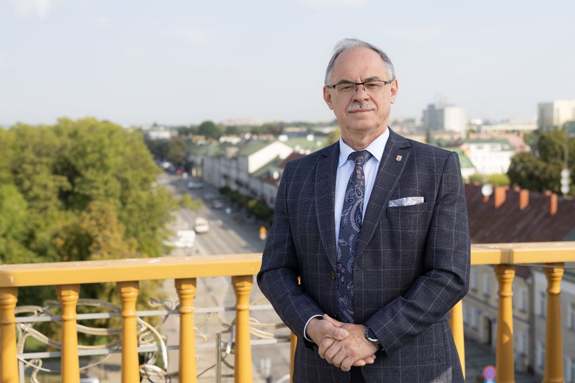 Prezydent Suwałk z życzeniami dla najmłodszych mieszkańców miasta Prezydent Suwałk z życzeniami dla najmłodszych mieszkańców miasta