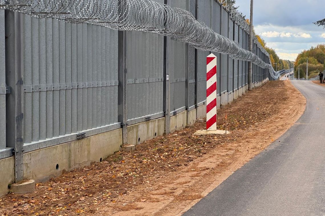 🚷 Próby nielegalnego przekroczenia granicy. Ponad 40 migrantów zatrzymanych przy granicy z Białorusią 🚷 Próby nielegalnego przekroczenia granicy. Ponad 40 migrantów zatrzymanych przy granicy z Białorusią