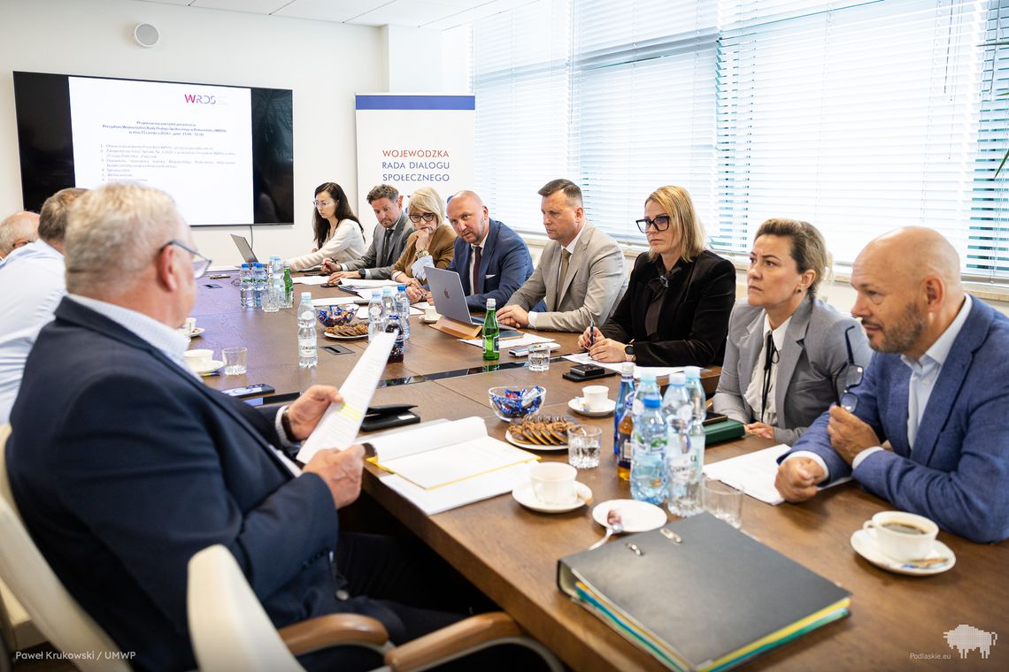 🏛️ Projekt marszałka Łukasza Prokoryma z pozytywną opinią. WRDS poparła stanowisko w sprawie migracji 🏛️ Projekt marszałka Łukasza Prokoryma z pozytywną opinią. WRDS poparła stanowisko w sprawie migracji