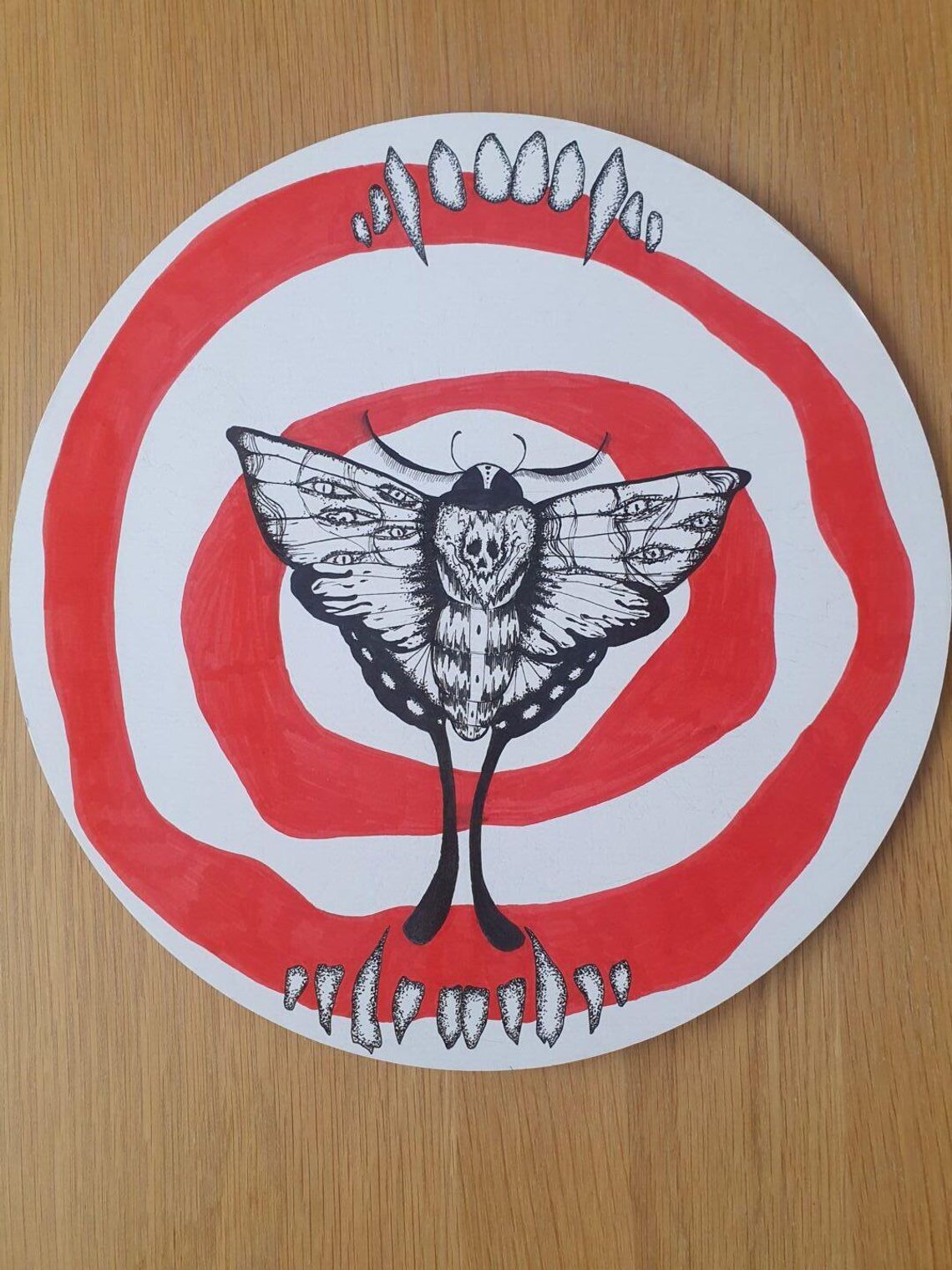 🎨 PSYCHOLOGICZNE MALOWANIE. Uczniowie ZS nr 6 pokazują emocje w Galerii Jednego Obrazu