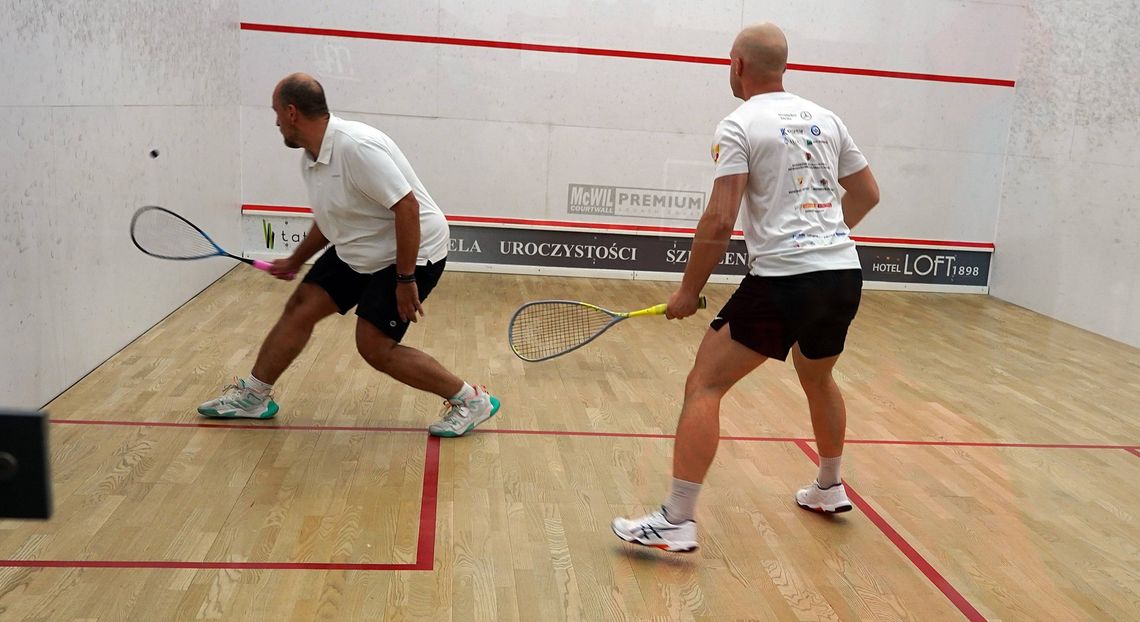 🔥 Rekordowa frekwencja w Suwalskiej Lidze Squasha! 43 osoby rozpoczęły zmagania w Movement Arena 💪🎾 🔥 Rekordowa frekwencja w Suwalskiej Lidze Squasha! 43 osoby rozpoczęły zmagania w Movement Arena 💪🎾