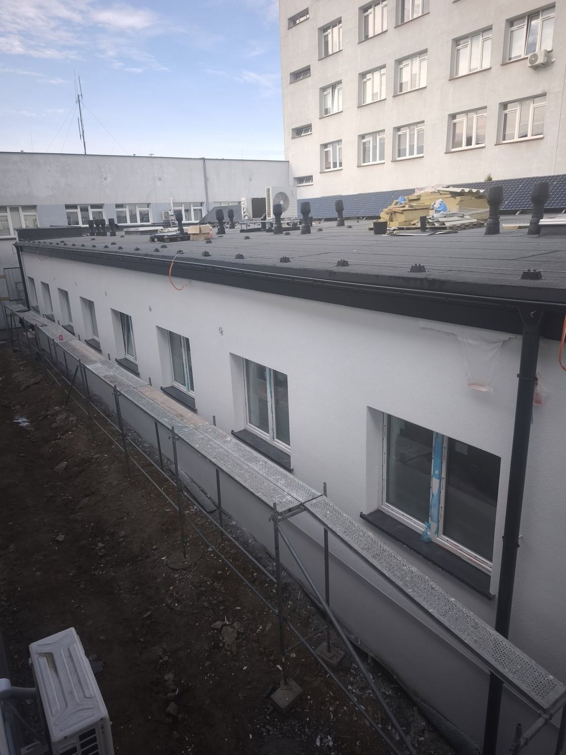 Rozbudowa SOR coraz bliżej końca. W Szpitalu Wojewódzkim w Suwałkach trwają kolejne prace Rozbudowa SOR coraz bliżej końca. W Szpitalu Wojewódzkim w Suwałkach trwają kolejne prace