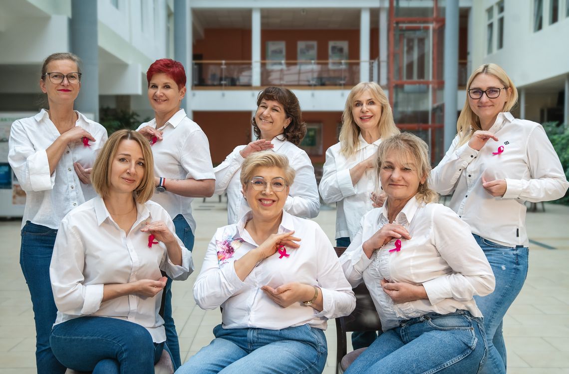 Różowa wstążka to nie wszystko. Suwalska Rada Kobiet apeluje: badajmy się!