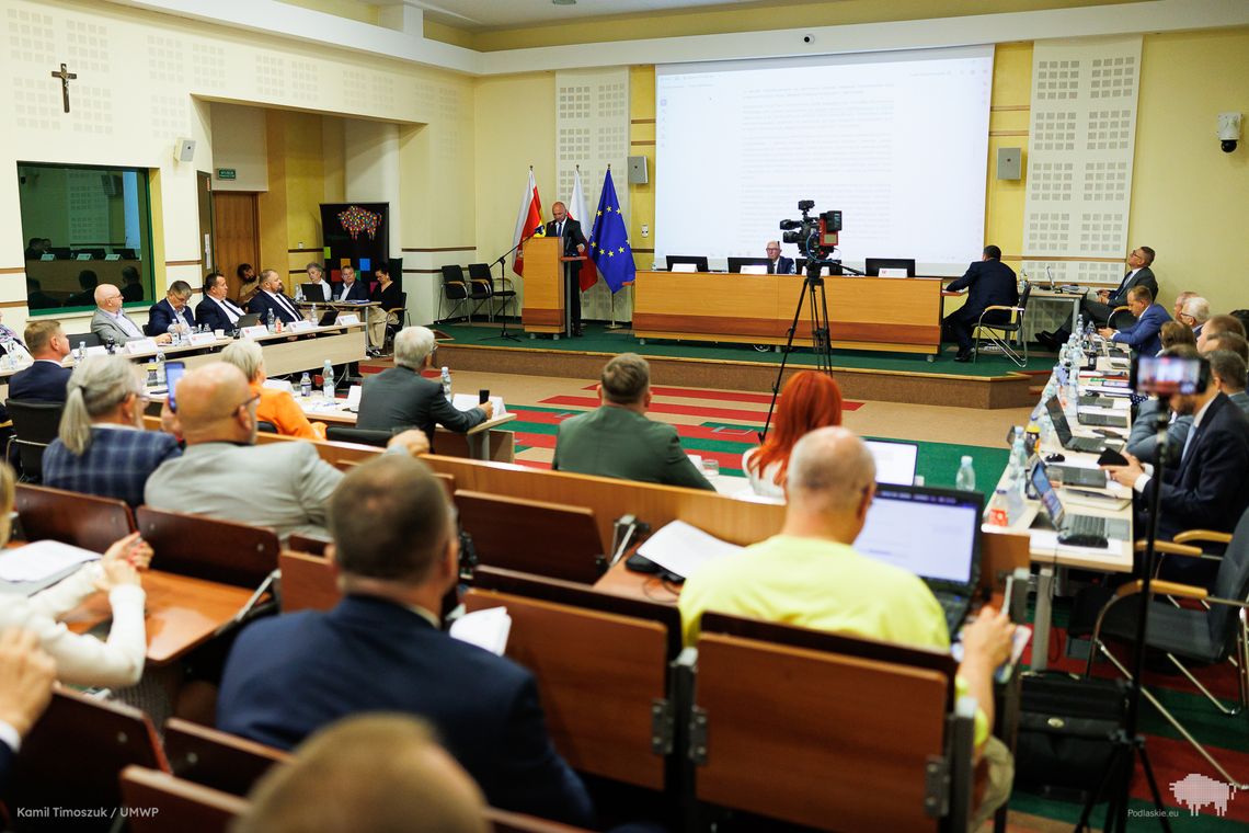 🗣 Sesja nadzwyczajna Sejmiku: stanowcze „nie” dla CIC i analiza sytuacji PKS Nova