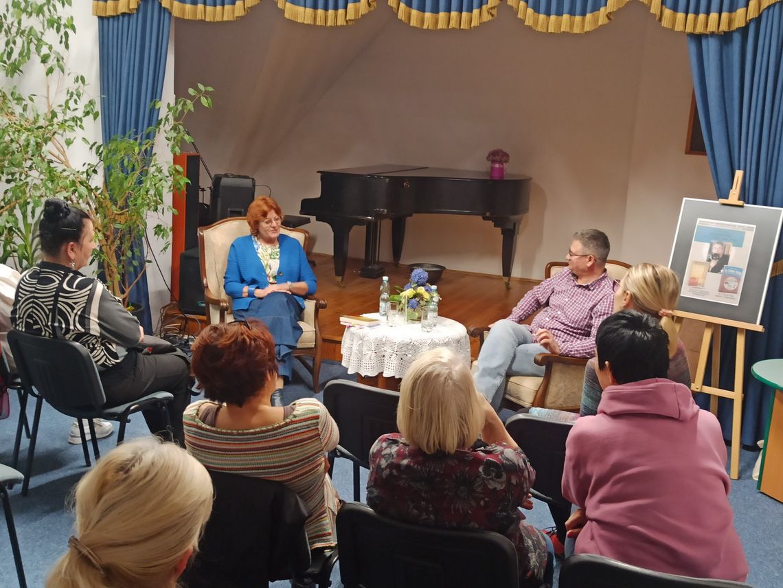 📚 Spotkanie autorskie z Grzegorzem Pulem w suwalskiej bibliotece – o sztuce łowienia wspomnień i poszukiwaniu siebie ✍️