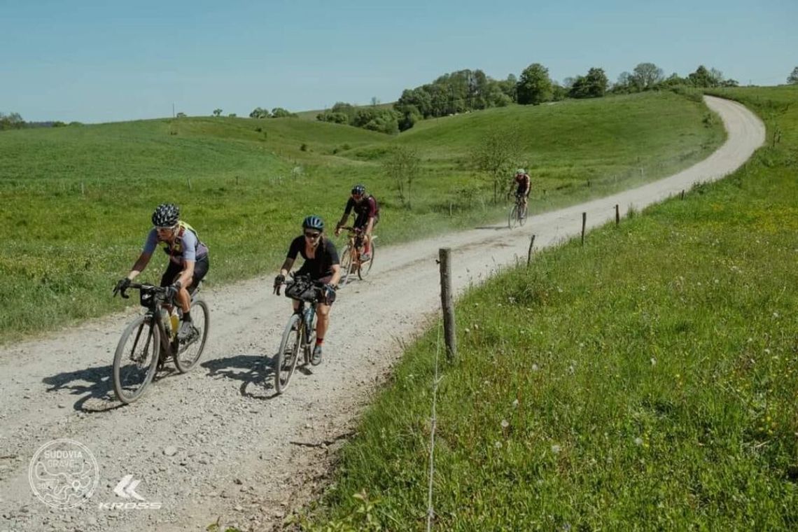 Sudovia Gravel 2026. Suwalskie szutry znów przyciągną setki rowerzystów 🚴♂️🔥 Sudovia Gravel 2026. Suwalskie szutry znów przyciągną setki rowerzystów 🚴♂️🔥