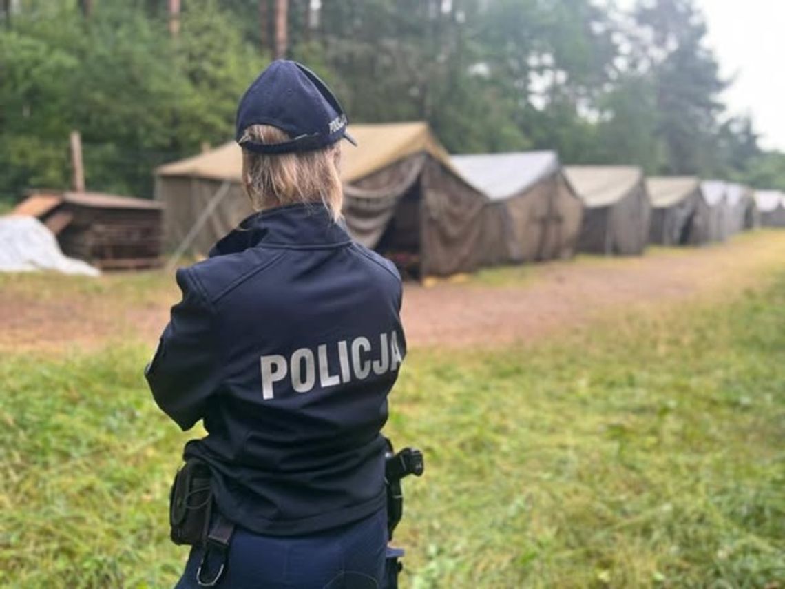 🌪️ Suwalscy policjanci i strażacy czuwają nad bezpieczeństwem obozów