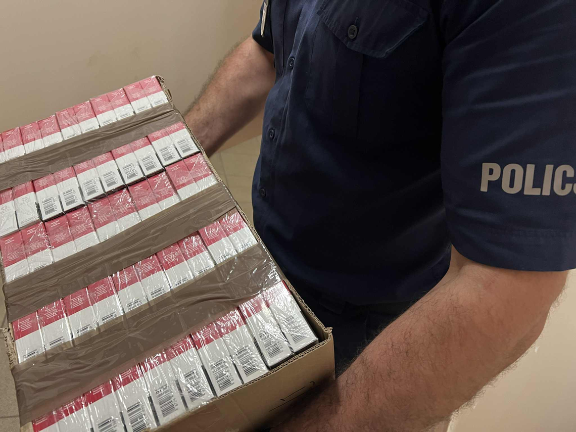 🚨 Suwalscy policjanci zabezpieczyli ponad 44 tys. sztuk nielegalnych papierosów