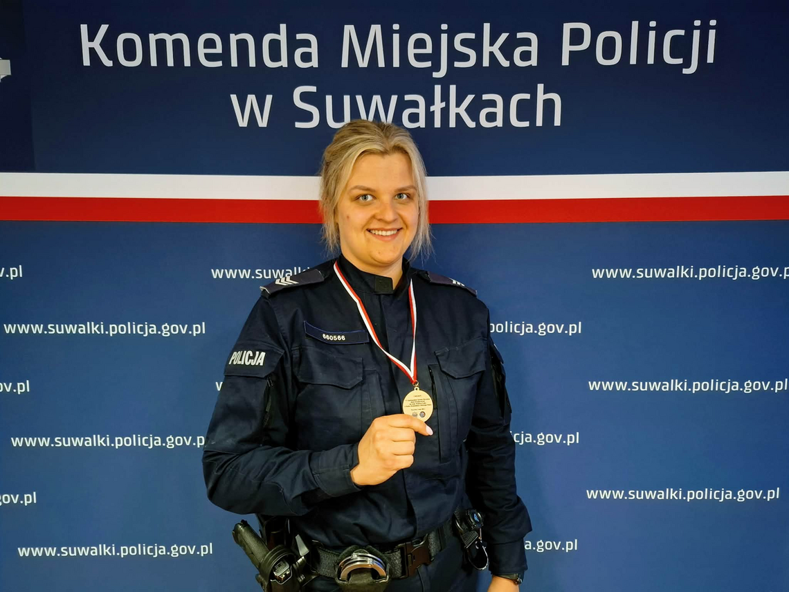 Suwalska policjantka ze złotem w Warszawie. Sukces Natalii Szczytko na ogólnopolskich zawodach