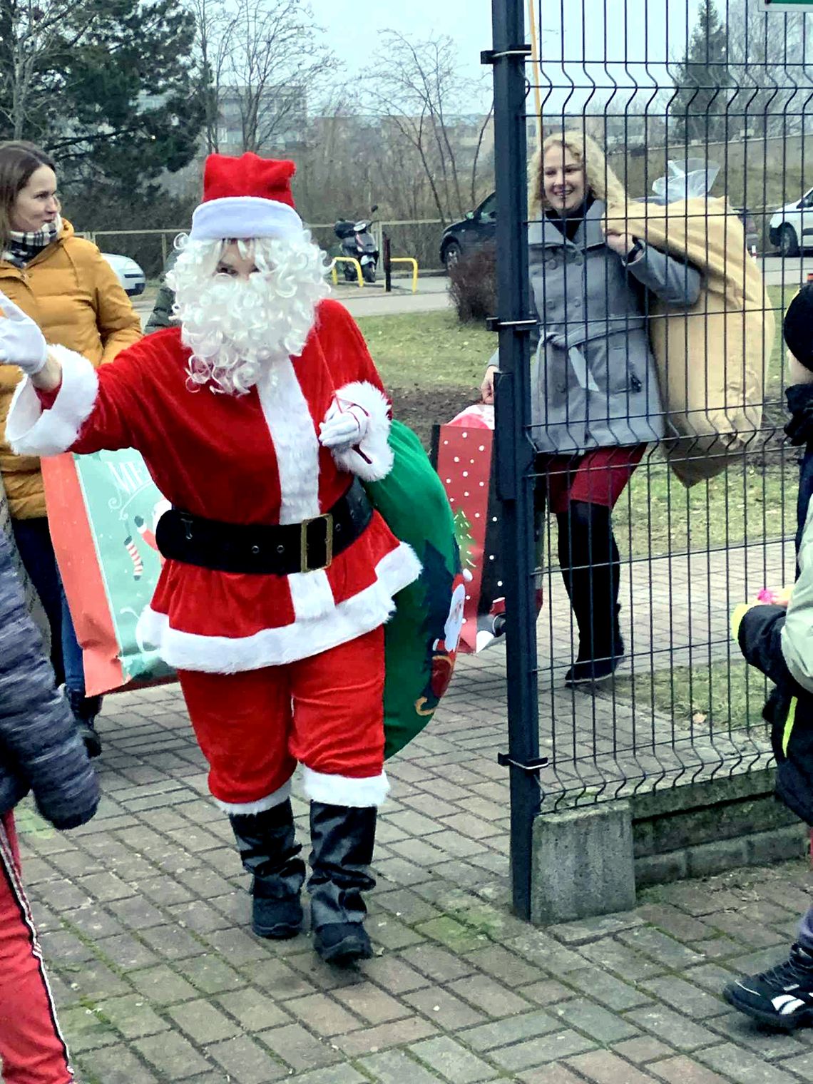 Świąteczne Spotkanie Mikołajkowe w Szpitalu Psychiatrycznym w Suwałkach Świąteczne Spotkanie Mikołajkowe w Szpitalu Psychiatrycznym w Suwałkach