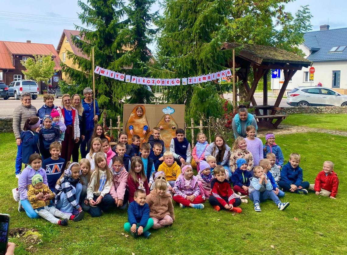 🥔 „Święto Pieczonego Ziemniaka” w Przerośli za nami! 🎉