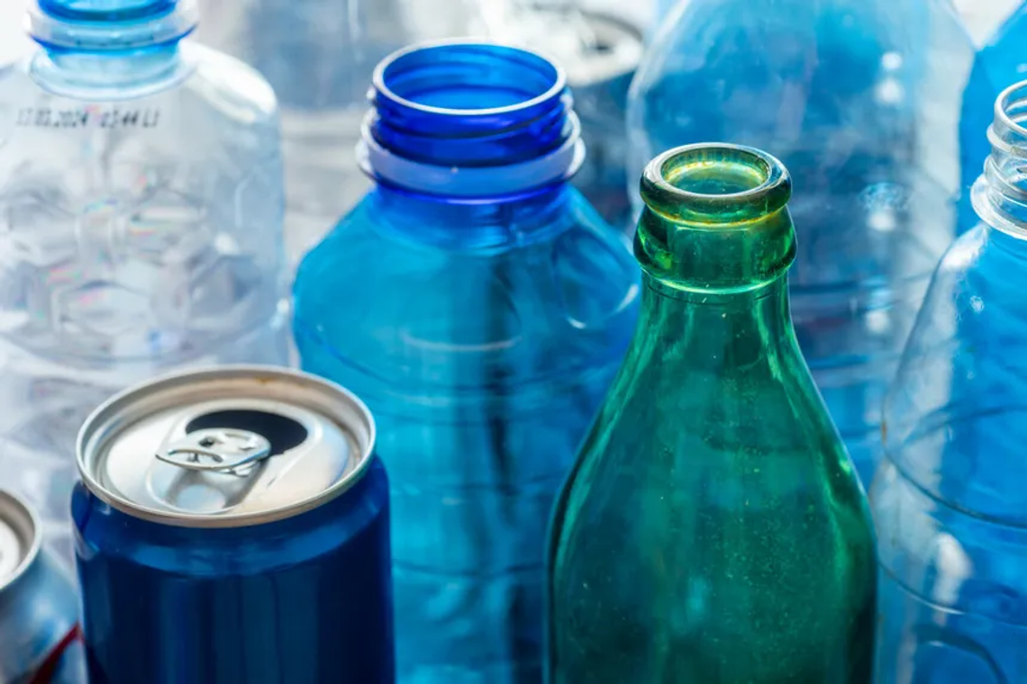 🚫🥤 System kaucyjny od 1 października 2025 – UWAGA! Te butelki nie będą objęte zwrotem