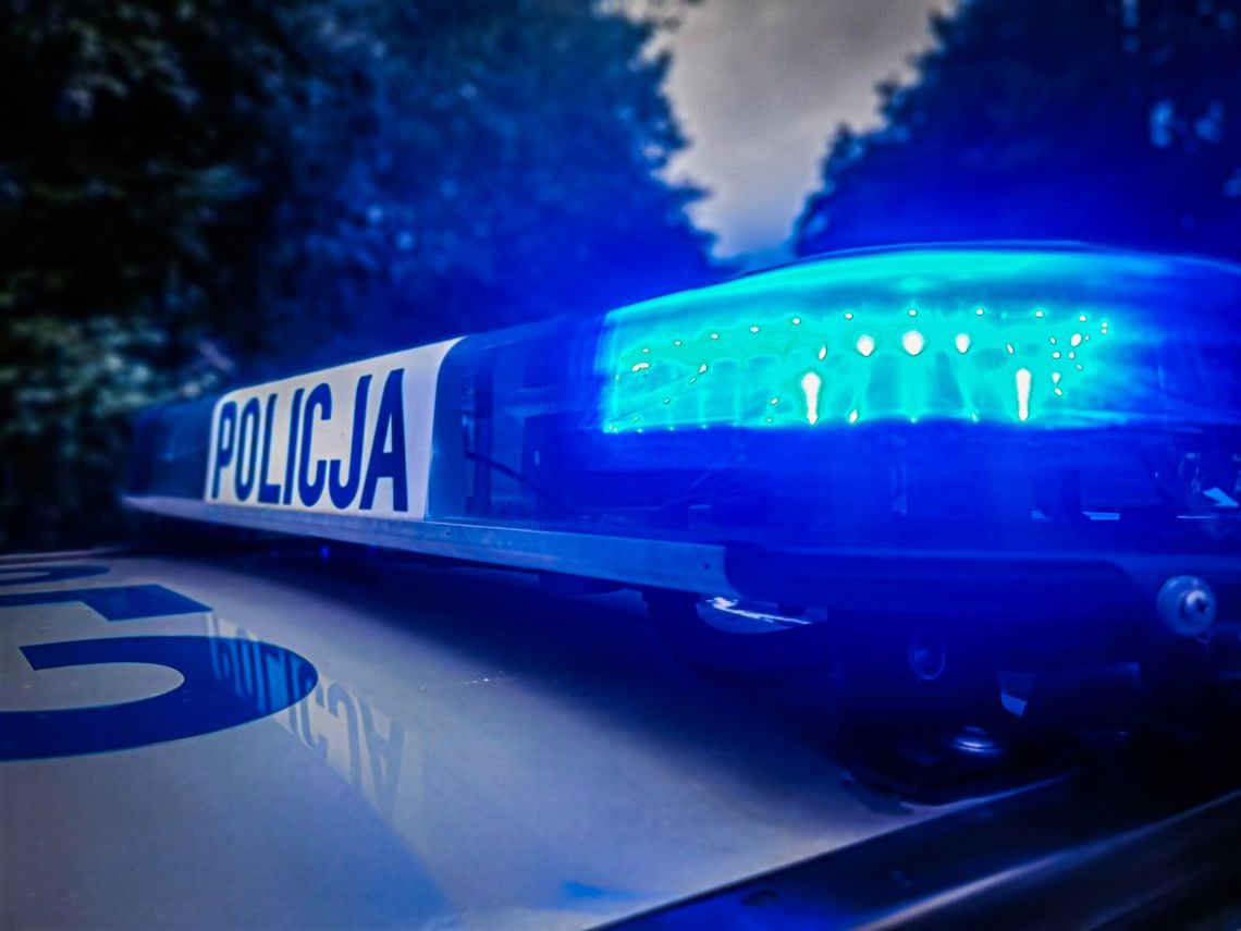 🚨 Szybka reakcja zapobiegła tragedii! Dzielnicowi odnaleźli zaginionego 72-latka w lesie