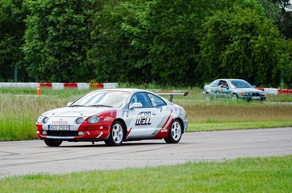🏎️🔥 Tor pełen emocji! „Track Day Czerwiec & Piknik Jazda na 6” przyciągnął tłumy mieszkańców 🏎️🔥 Tor pełen emocji! „Track Day Czerwiec & Piknik Jazda na 6” przyciągnął tłumy mieszkańców
