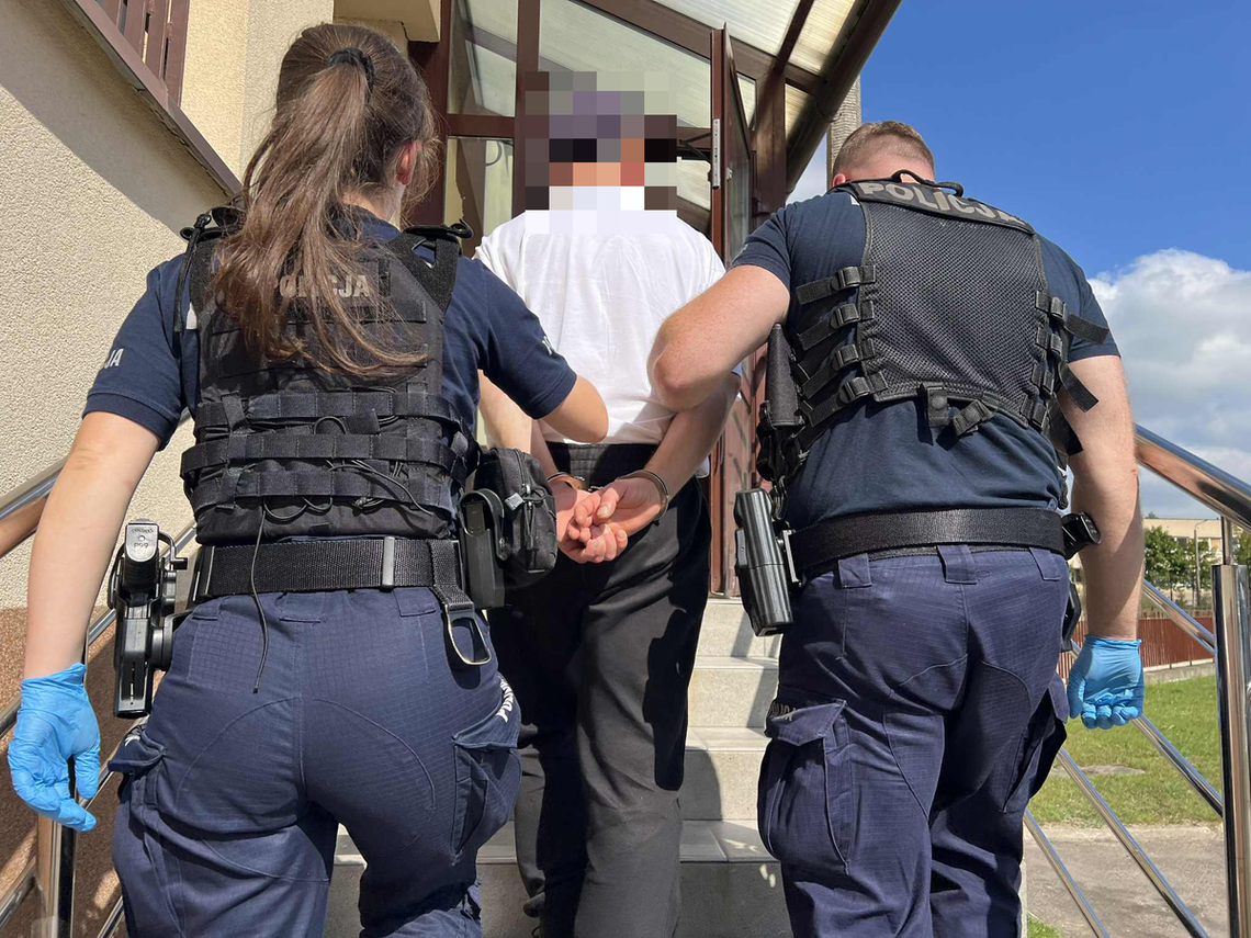Ukradł perfumy – 39-latek zatrzymany w Suwałkach 🚔💄 Ukradł perfumy – 39-latek zatrzymany w Suwałkach 🚔💄