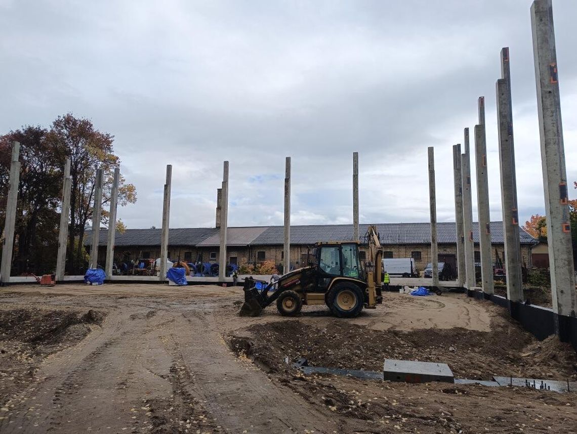 🏗️ W Suwałkach powstaje nowa hala sportowa przy Zespole Szkół nr 4!