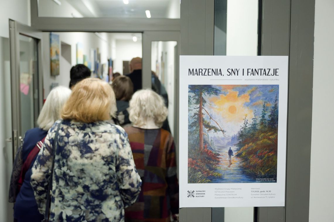 🎨 Wernisaż wystawy Grupy Plastycznej Sztalugi „Marzenia, sny i fantazje” w Suwalskim Ośrodku Kultury 🎨 Wernisaż wystawy Grupy Plastycznej Sztalugi „Marzenia, sny i fantazje” w Suwalskim Ośrodku Kultury