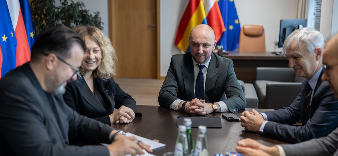 ⚽ Wigry Suwałki z dofinansowaniem 300 tys. zł! Pieniądze pomogą w odbudowie klubu i szkoleniu młodzieży 💙 ⚽ Wigry Suwałki z dofinansowaniem 300 tys. zł! Pieniądze pomogą w odbudowie klubu i szkoleniu młodzieży 💙