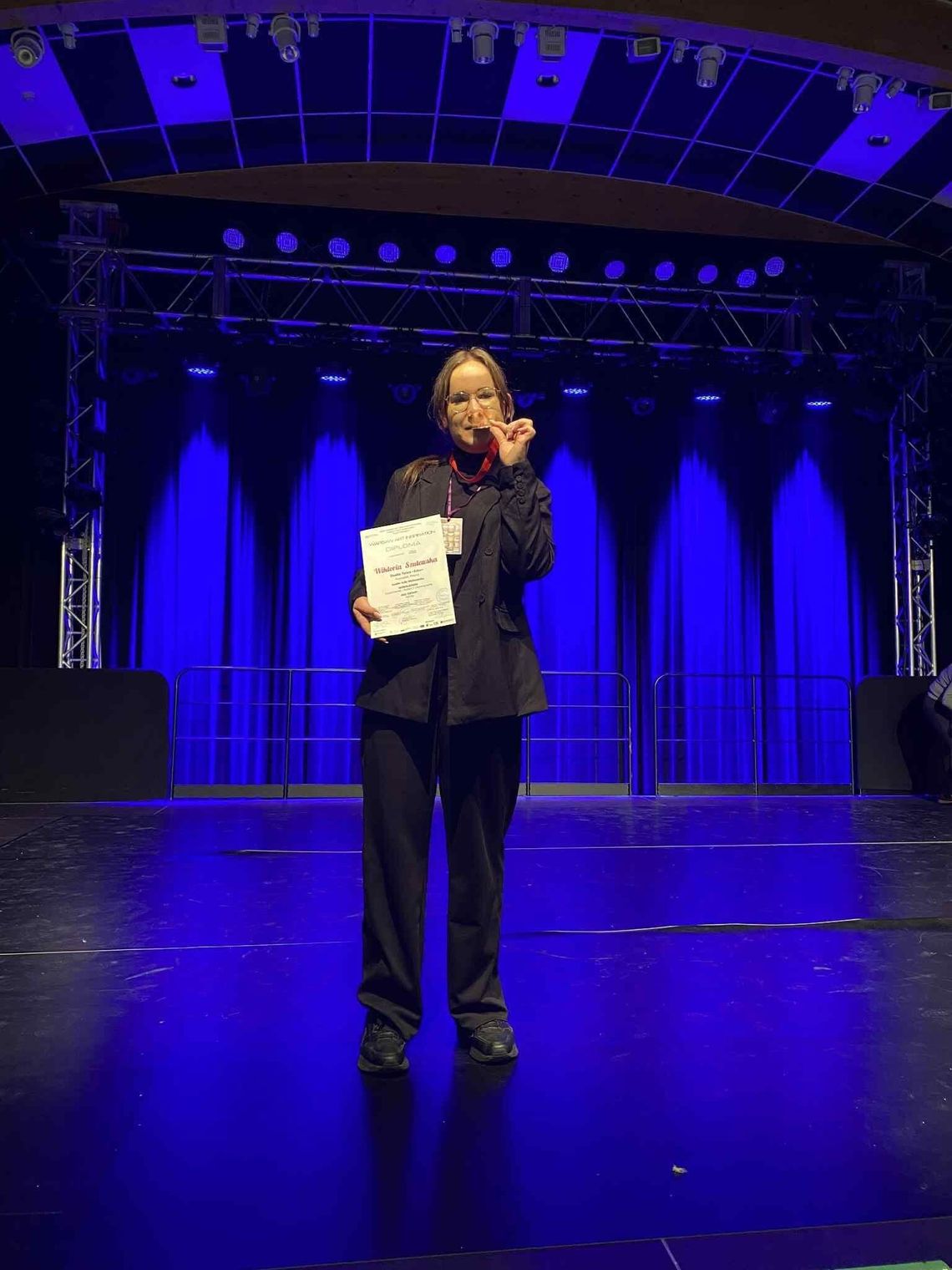 ✨ Wiktoria „Wixi” Szulewska z Sejn wyróżniona na Warsaw Art Inspiration! 💃🌟 ✨ Wiktoria „Wixi” Szulewska z Sejn wyróżniona na Warsaw Art Inspiration! 💃🌟