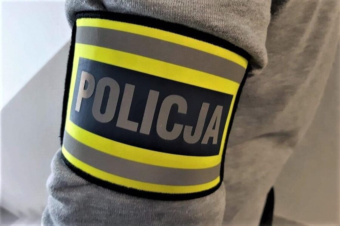 Wtargnął nocą do mieszkania i pobił kobietę. 44-latek zatrzymany przez augustowskich policjantów Wtargnął nocą do mieszkania i pobił kobietę. 44-latek zatrzymany przez augustowskich policjantów