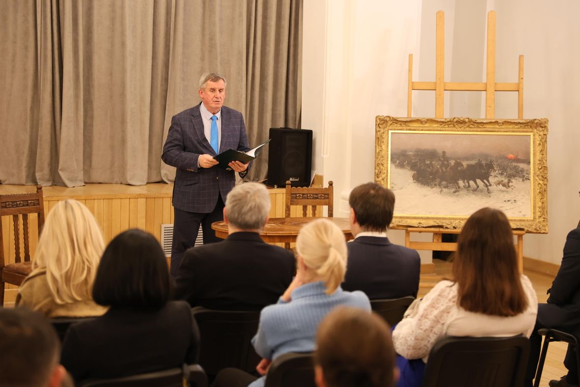 Wyjątkowy dar dla Muzeum Okręgowego w Suwałkach. „Wieczorna sanna” Wierusza-Kowalskiego już w zbiorach placówki 🎨❄️ Wyjątkowy dar dla Muzeum Okręgowego w Suwałkach. „Wieczorna sanna” Wierusza-Kowalskiego już w zbiorach placówki 🎨❄️