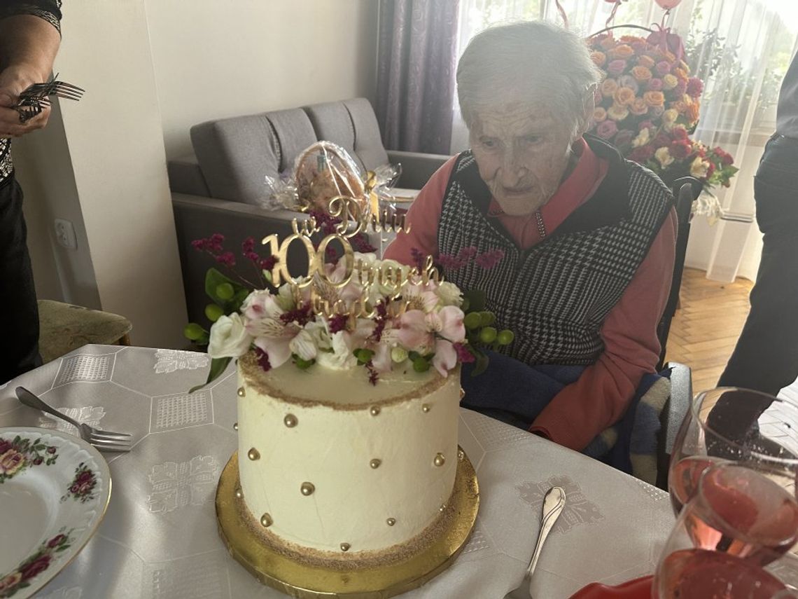 🎉 Wyjątkowy jubileusz – 100. urodziny Pani Stefanii Kojak