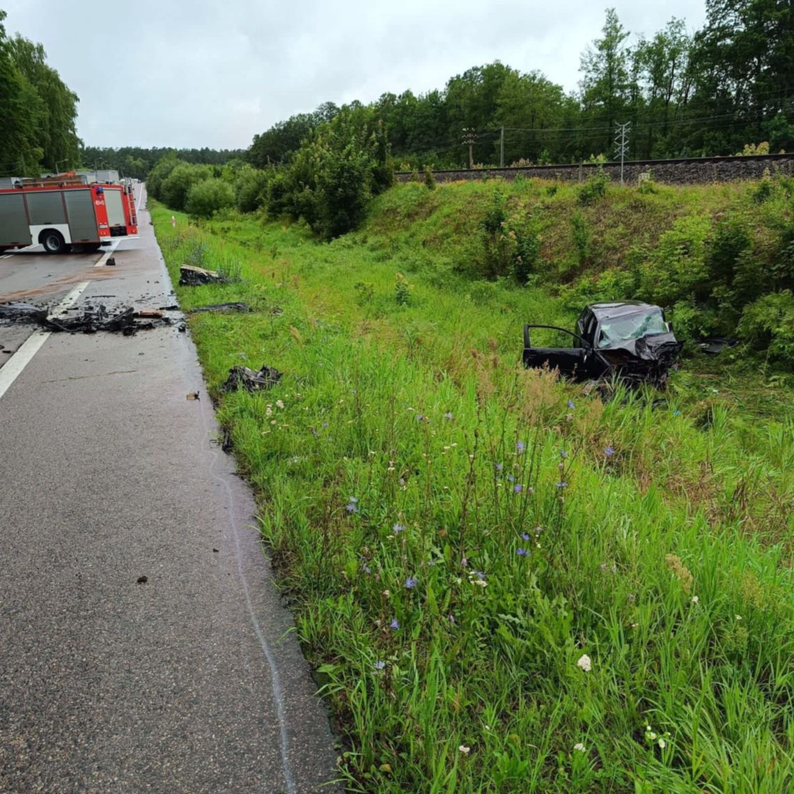 Wypadek na DW 662. Trzy osoby ranne po zderzeniu aut 🚑