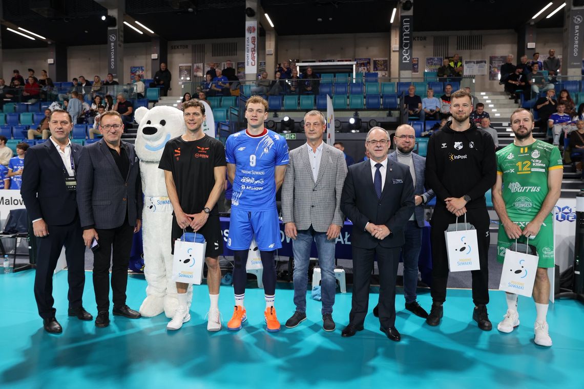 XVI Memoriał Józefa Gajewskiego rozpoczęty. Suwałki świętują siatkówkę na najwyższym poziomie XVI Memoriał Józefa Gajewskiego rozpoczęty. Suwałki świętują siatkówkę na najwyższym poziomie