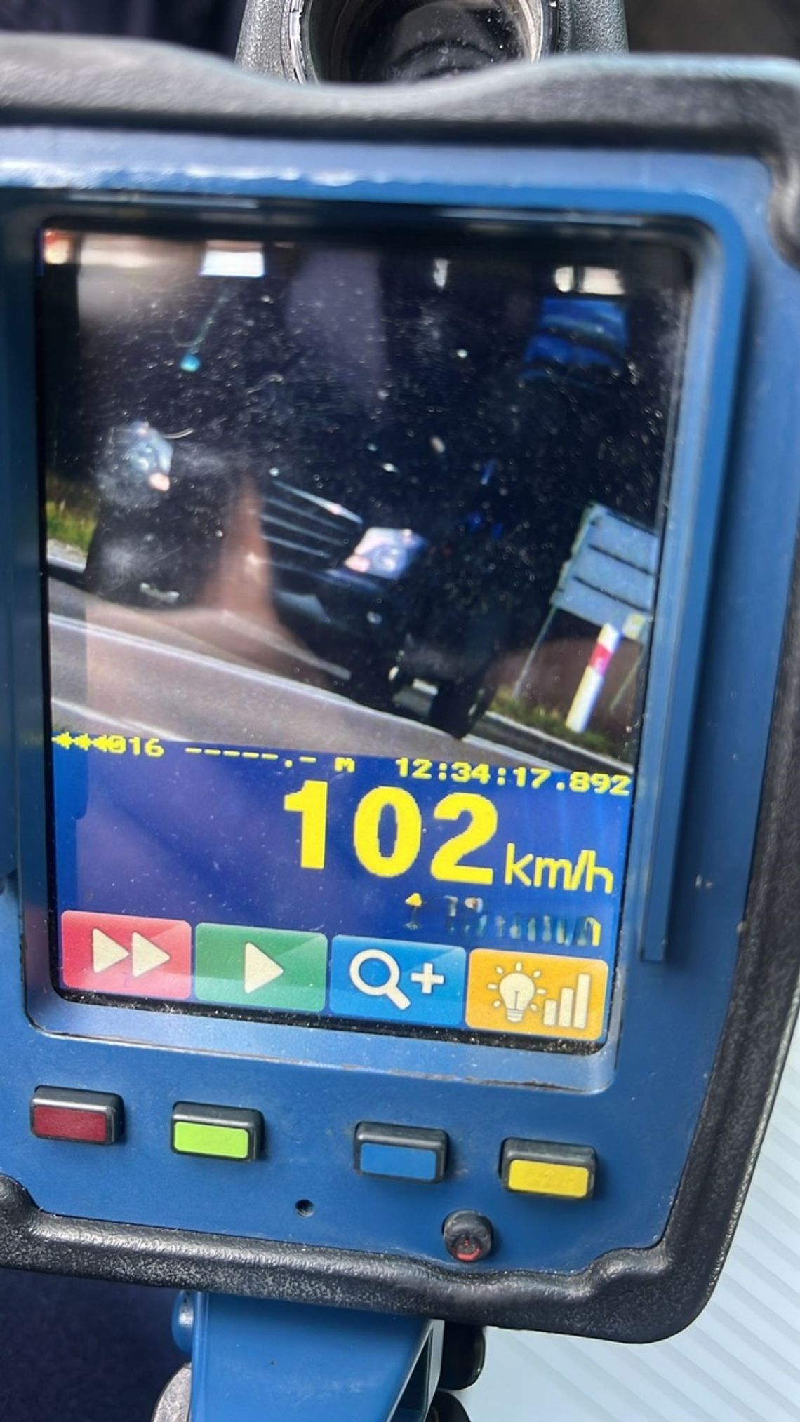 Za szybko we Frąckach – 1500 zł mandatu i utrata prawa jazdy 🚔