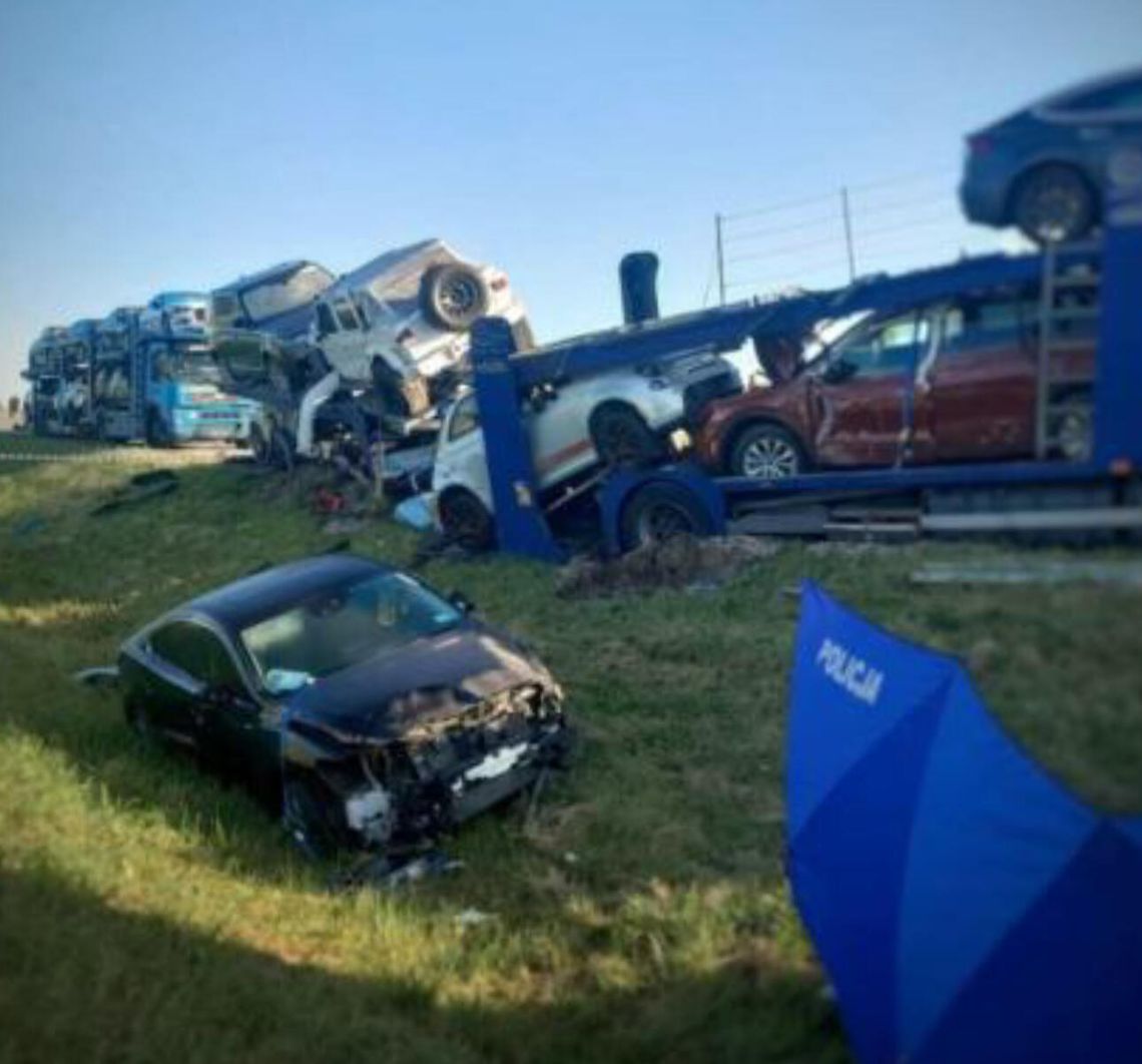 🚛💥 Zderzenie czterech ciężarówek na S61 – jedna osoba nie żyje ⚠️