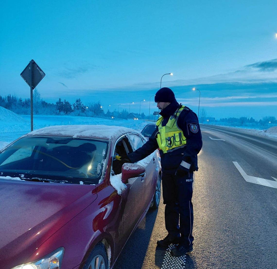 Zimowy (nie)trzeźwy poranek w Suwałkach ❄️🚔 Zimowy (nie)trzeźwy poranek w Suwałkach ❄️🚔