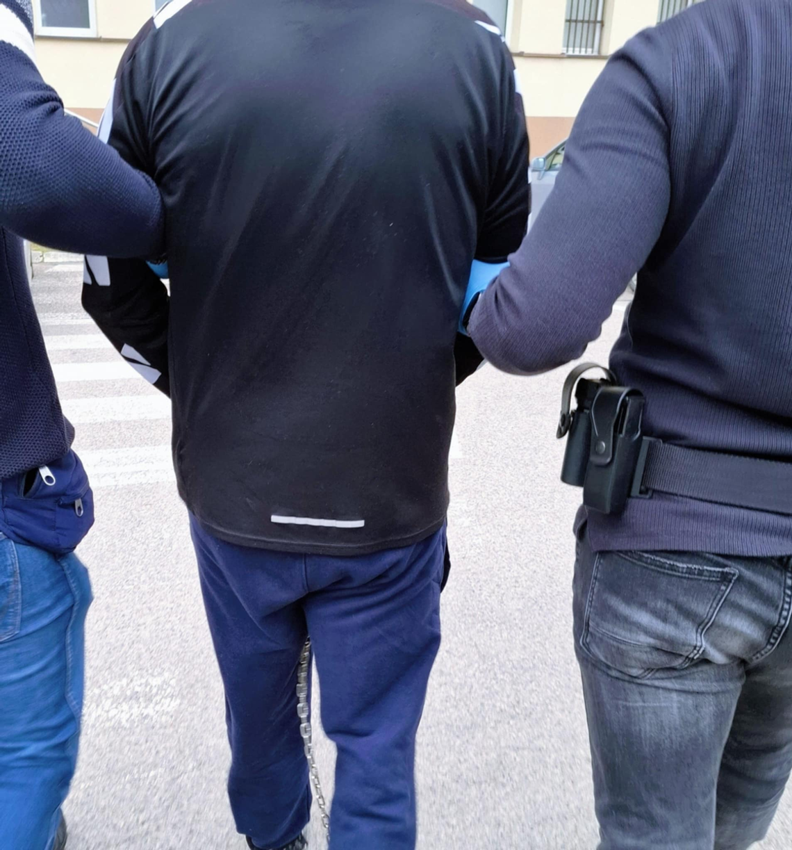 🚨 Złamał zakaz zbliżania – został zatrzymany! 🚔